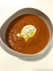 soup, nutritious, nutritionhome, nutrition home, nutritionist, dietitian, nutrition, health, easy recipes, υγιεινές συνταγές, σούπα, σούπα με καρότο και πιπεριά, υγεία, απώλεια βάρους, διαιτολόγος, διατροφολόγος, δίαιτα