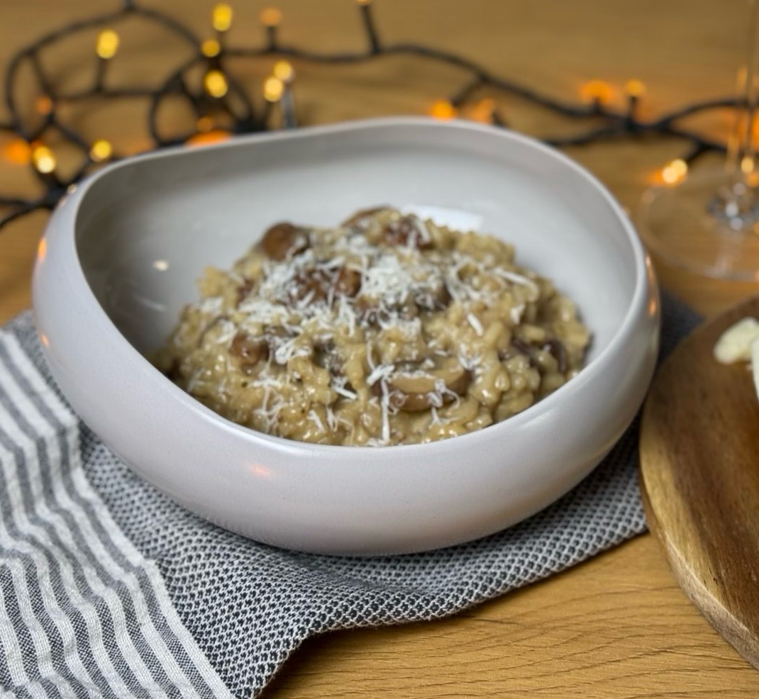 risotto, mushroom risotto, mushroom, christmas recipe, healthy recipe, easy recipes, nutrition, nutritionist, dietitian, nutritionhome, nutrition home, weightloss, health, ριζότο, ριζότο μανιταριών, ρυζότο, χριστούγεννα, διαιτολόγος, διατροφολόγος, δίαιτα, διατροφή, απώλεια βάρους, εύκολες συνταγές
