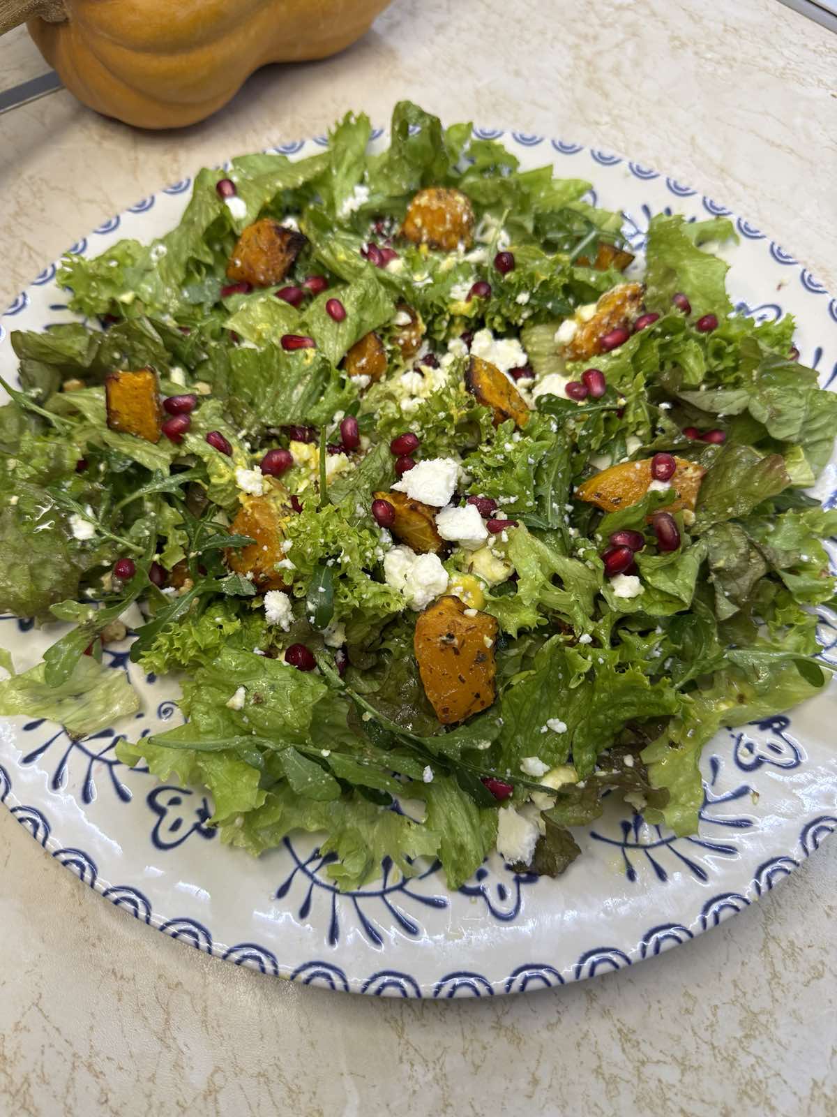 salata, salad, pumpkin salad, health, weight loss, nutrition, nutritionhome, nutrition home, nutritionist, dietitian, διαιτολόγος, διατροφολόγος, δίαιτα, απώλεια βάρους, σαλάτα, γιορτινή σαλάτα