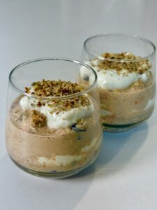 nutrition, nutritionhome, nutrition home, nutritionist, dietitian, carrot cake, carrot cake overnight oats, overnight oats, breakfast, διατροφή, διαιτολόγος, διατροφολόγος, εύκολη συνταγή, κέικ καρότου, εύκολο πρωινό, βρώμη