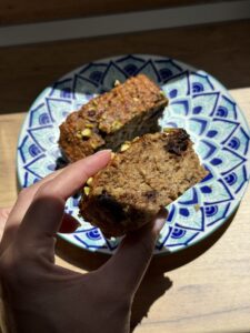 nutrition home, nutritionhome, nutritionist, dietitian, healthy snack. banana bread, banana bread με φυστικοβούτυρο, διαιτολόγος, διατροφολόγος, μπανάνα μπρεντ, κέικ μπανάνας με φυστικοβούτυρο, εύκολα γλυκά, υγιεινά γλυκά, γλυκά χωρίς ζάχαρη, vegetarian, χορτοφαγικές συνταγές